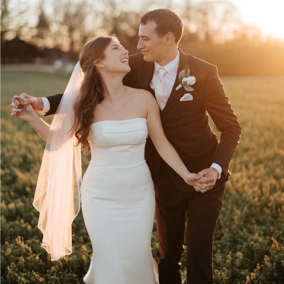 Meet your Posher, Hannah - Picture 1 of 1